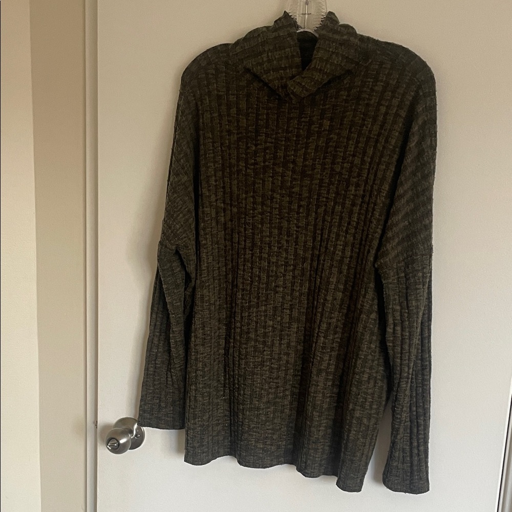 American Eagle Outfitters Dark Green Cowl Neck Sweater